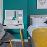 Rookwood House - Spacious With Free Parking - Short