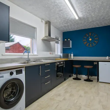 Rookwood House - Spacious With Free Parking - Short Feriehus Leeds (West Yorkshire)