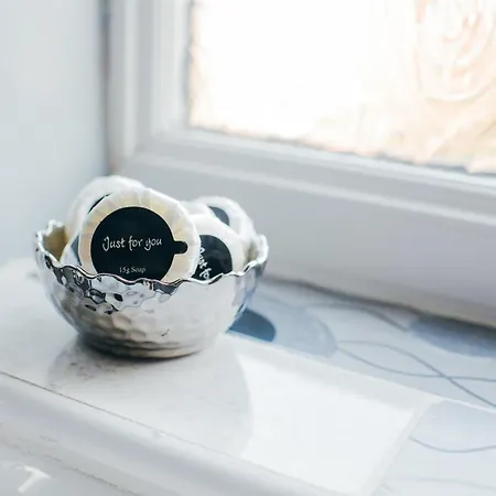 Rookwood House - Spacious With Free Parking - Short