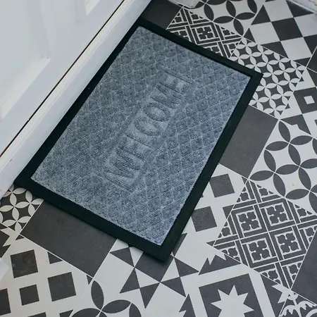 Semesterbostad Rookwood House - Spacious With Free Parking - Short Leeds (West Yorkshire)