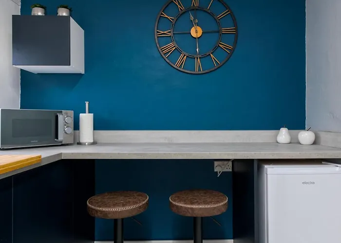 Rookwood House - Spacious With Free Parking - Short Semesterbostad *