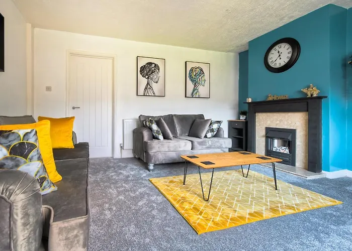 Rookwood House - Spacious With Free Parking - Short *