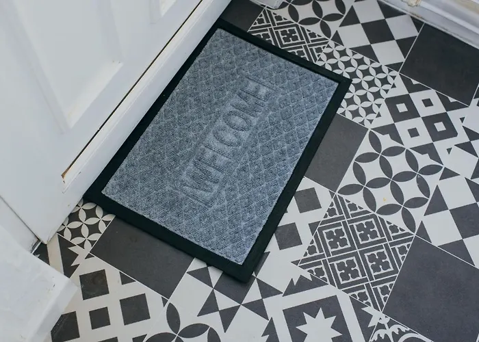 Semesterbostad Rookwood House - Spacious With Free Parking - Short Leeds (West Yorkshire)